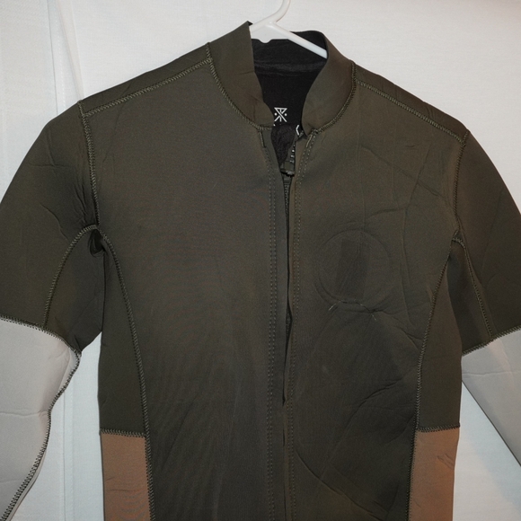 Roark Revival PRIVATEER WETSUIT JACKET Green Brown Size  Womens SMALL - Picture 8 of 10
